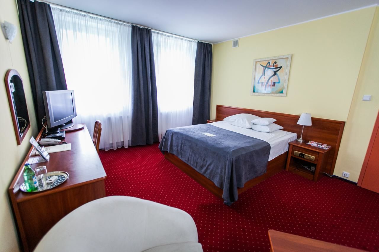 Отель Hotel Court Wellness&Spa Кендзежин-Козле-27